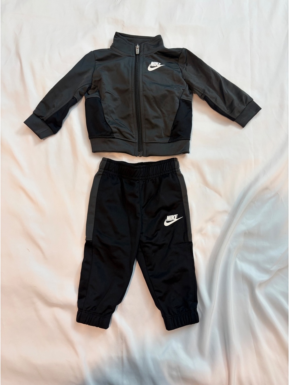 Nike Baby 6M Black and Gray Tracksuit Set with Logo